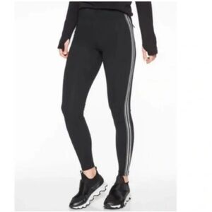 Athleta Track Tux Tight Side Stripe
Leggings In Black Size XS High Rise